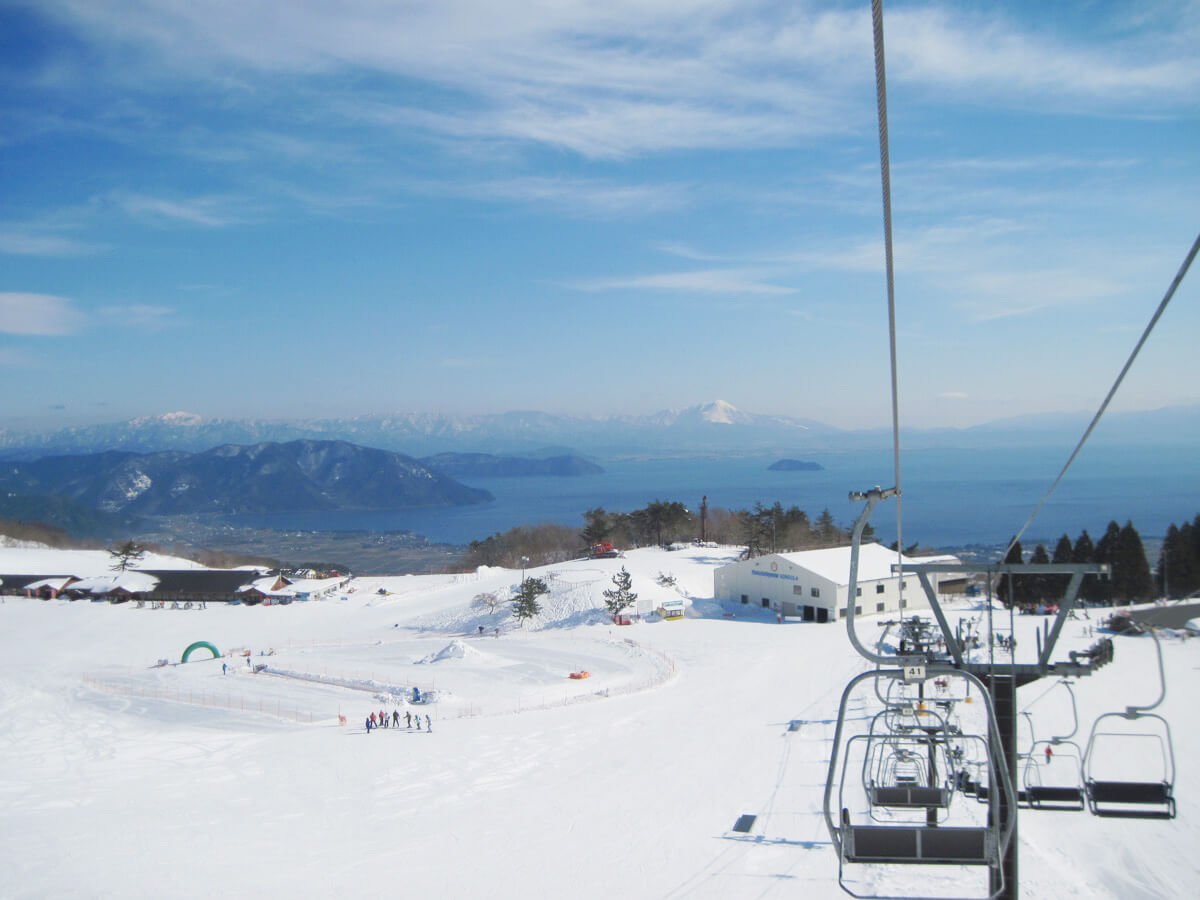 滋賀箱館山滑雪場
